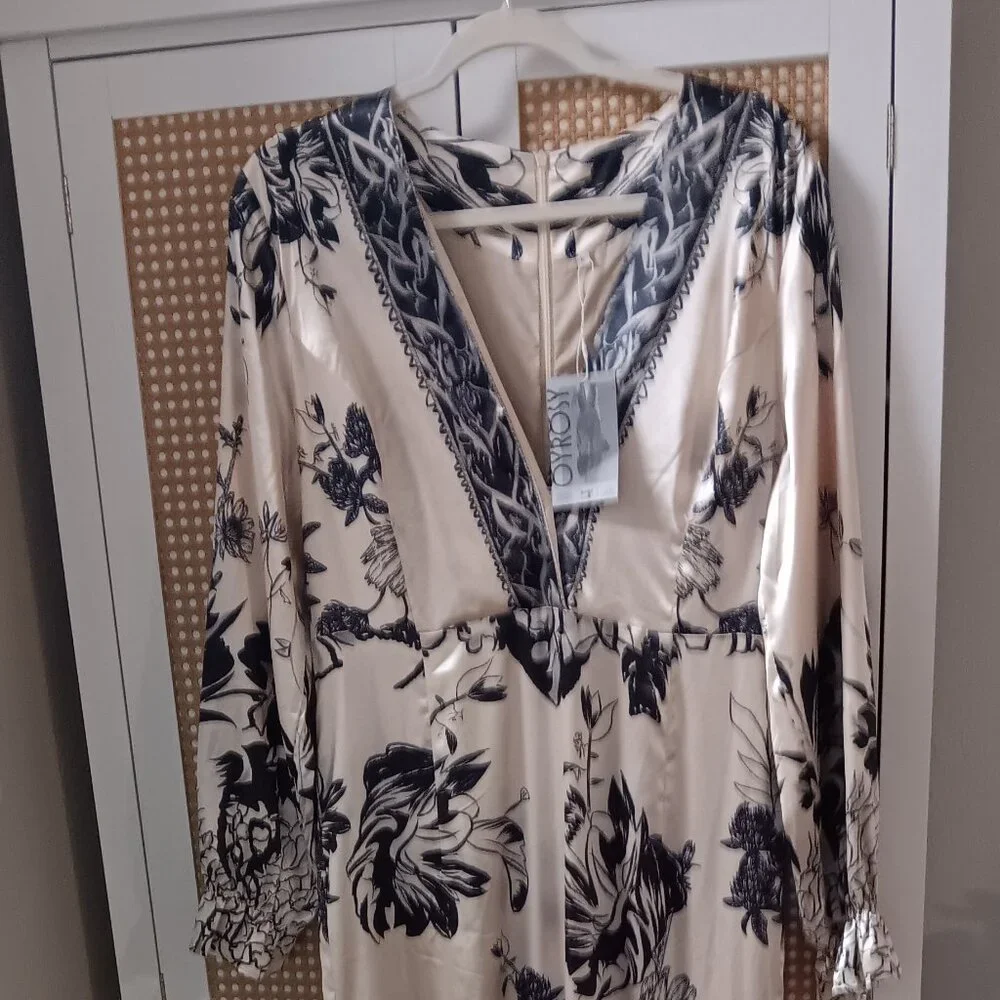 Oyrosy beige and black dress size large - Picture 1 of 4
